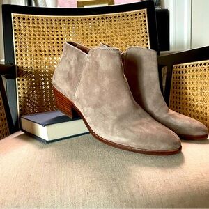 Sam Edelman Suede Packer Booties, Women’s Size 8.5